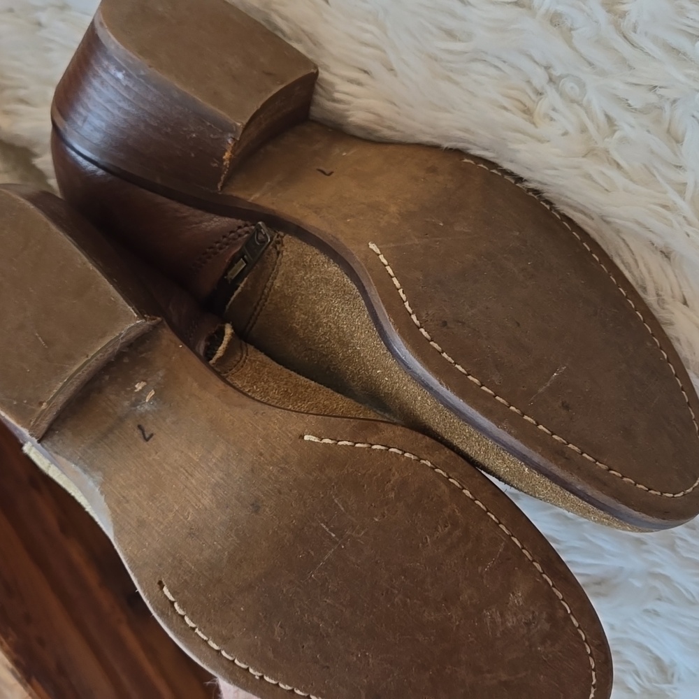 Madewell Cait Distressed Suede/ Leather Ankle Bootie US 7 - Picture 10 of 13